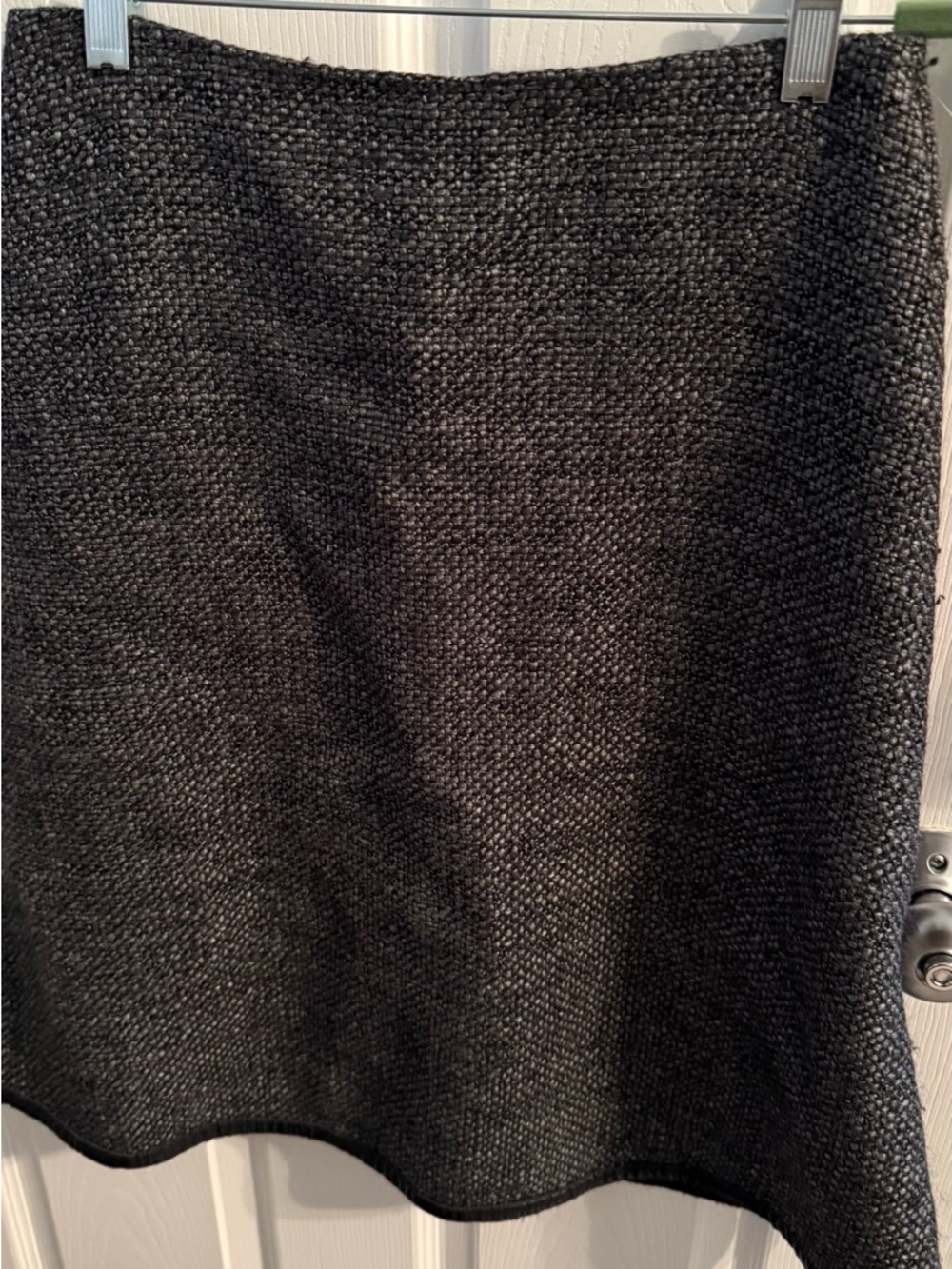 CHANEL Black and Gray Tweed Jacket Shell - Picture 5 of 8